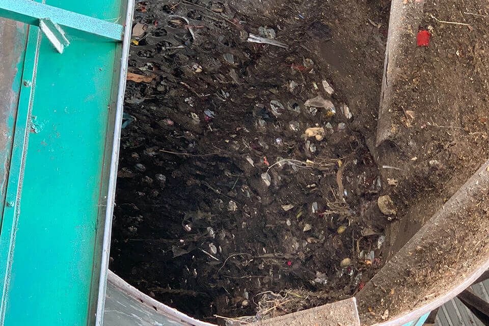 Stark verschmutzte Trommelsiebanlage.